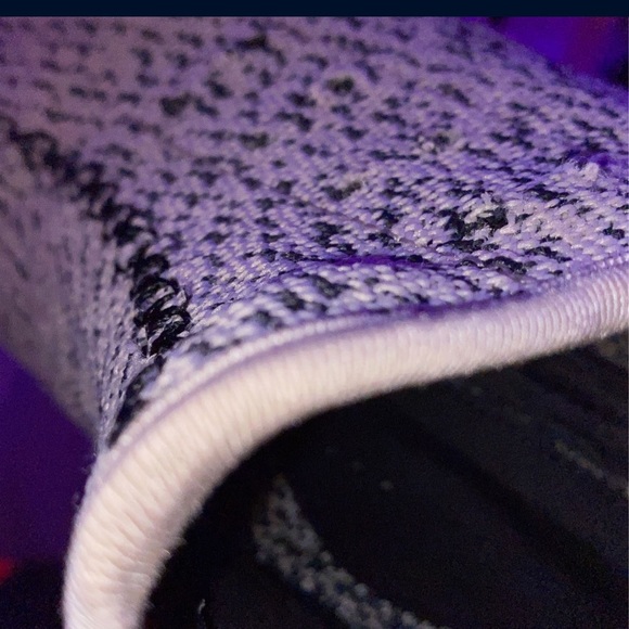Yeezy 350 V1 Turtle Dove Size Men 11.5 main image 4